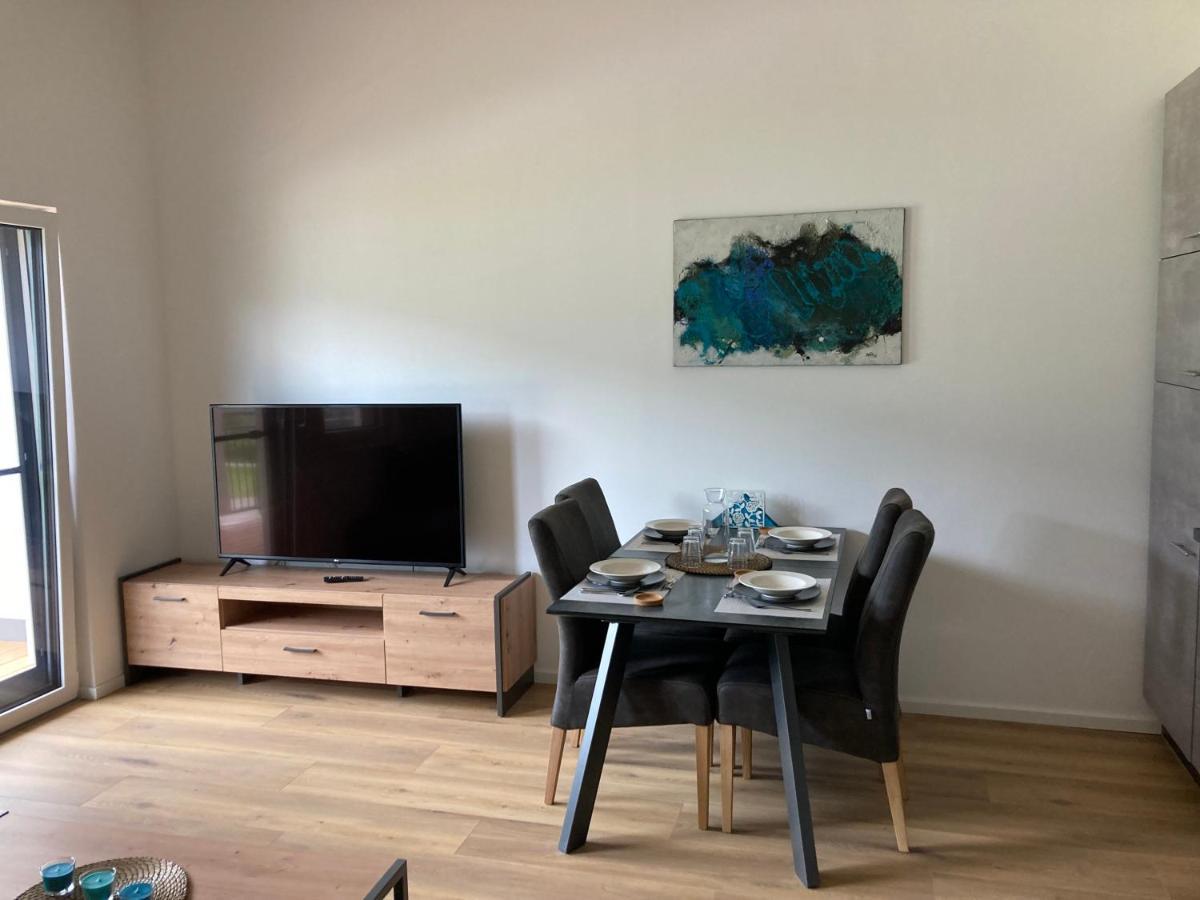 Pension Neuhof ออสซิอัค ภายนอก รูปภาพ